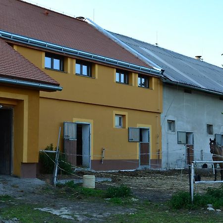 Penzion Eqilon Hotel Melnik Exterior photo