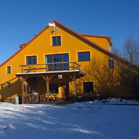 Penzion Eqilon Hotel Melnik Exterior photo